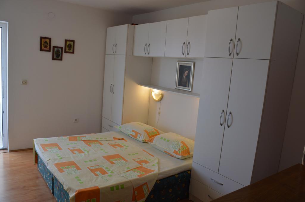Apartments Marija Bajto เนชูยัม ภายนอก รูปภาพ